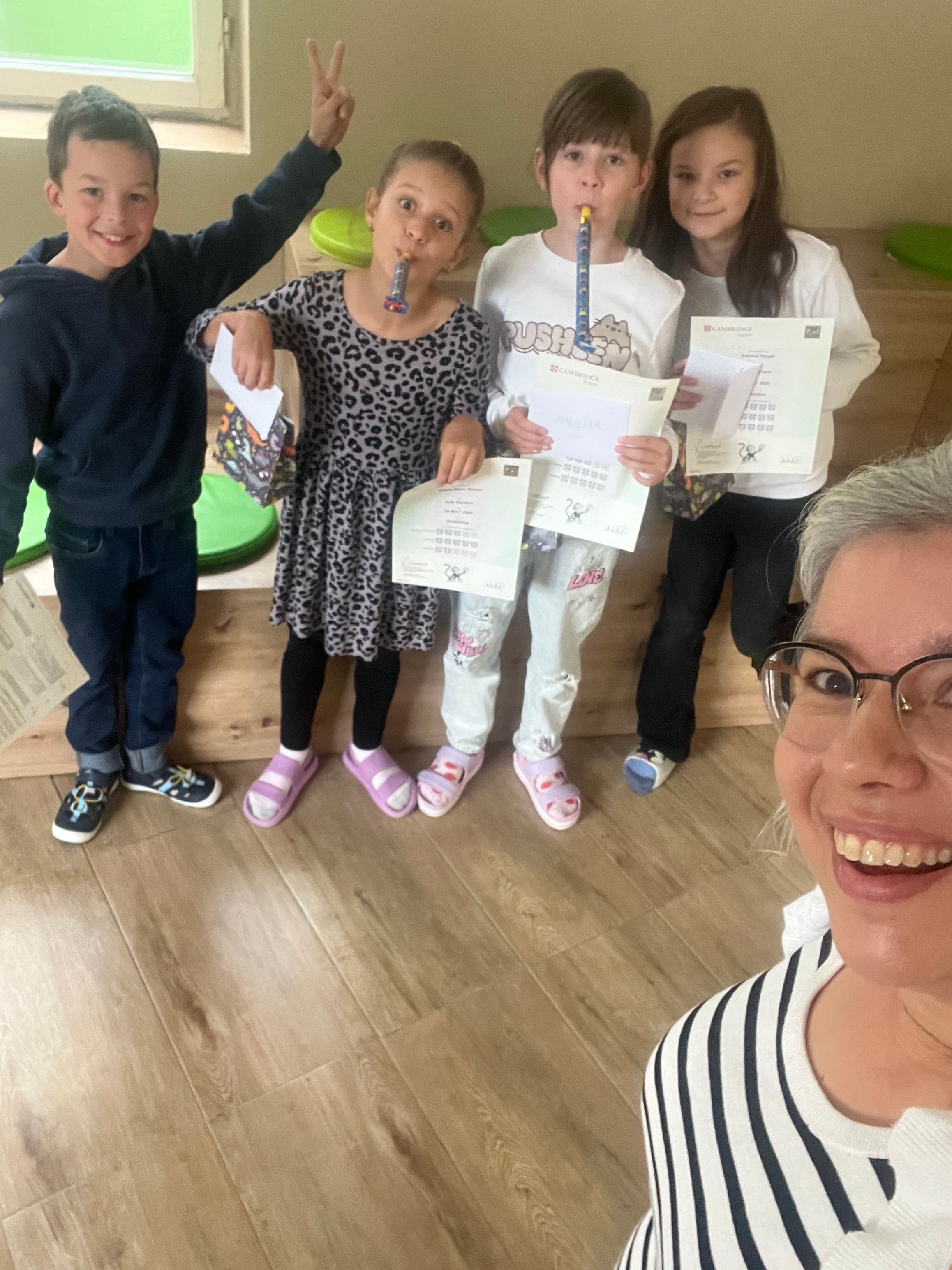 Janka s malými deťmi